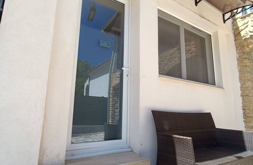 Bormes-Les-Mimosas Apartment | Appartement "les Roches".Nature, Massage & Thérapie