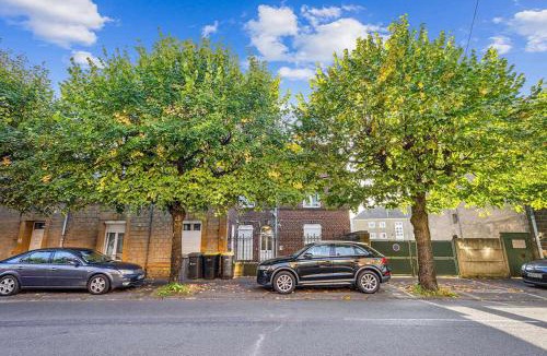 Charleville-Mezieres Apartment | Appartement RDC avec parking au centre-ville