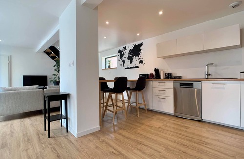 Dinsheim Apartment | Appartement Avec Terrasse et 2 Chambres