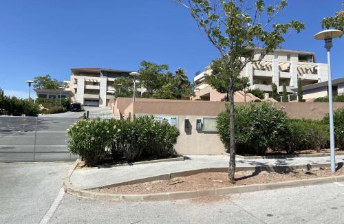 La Bouverie Apartment | Appartement 2 pièces avec terrasse et parking à Roquebrune-sur-Argens - FR-1-226A-138