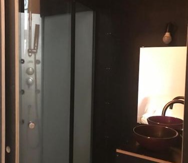 Old Town Apartment | Appartement Hypercentre de Troyes, Le BOUCHON, proche Gare