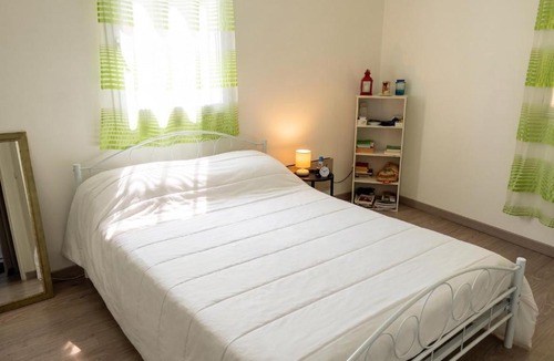 Digne-les-Bains Apartment | Appartement lumineux dans le centre de Digne-les-Bains avec balcon.