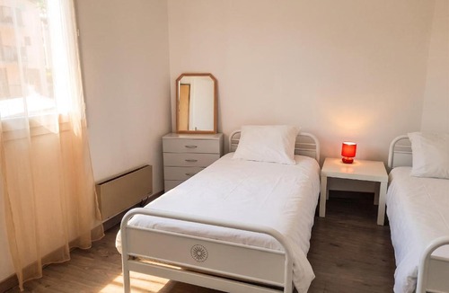 Digne-les-Bains Apartment | Appartement lumineux dans le centre de Digne-les-Bains avec balcon.