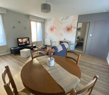 Jugon-les-Lacs-Commune-Nouvelle Apartment | Appartement lumineux centre-ville