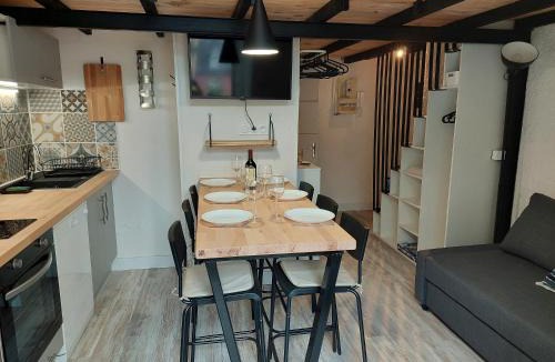 Cauterets Apartment | Appartement mezzanine 5 personnes avec balcon vue sur la montagne