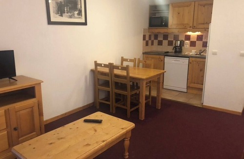 Orcieres-Merlette Apartment | Appartement Pour 4 Personnes à 3 Minutes des Pistes Avec Salle de Détente