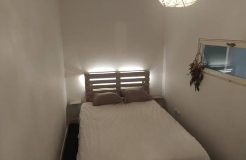 Plumaugat Apartment | Appartement T2 cosy et chaleureux - 40mn de Rennes