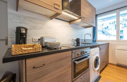 Cauterets Apartment | Appartement Terrasse - Télécabine 2min - Thermes 4min - Tout équipé
