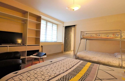 Villenauxe-la-Grande Apartment | Appartement Villenauxe-la-Grande, 2 pièces, 2 personnes - FR-1-543-83