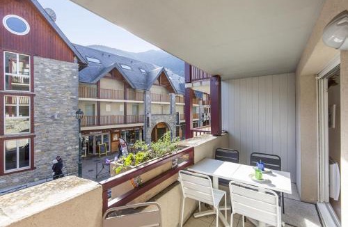 Saint-Lary-Soulan Apartment | Appt 4 pers centre village balcon draps fournis garage accueil vélo fibre