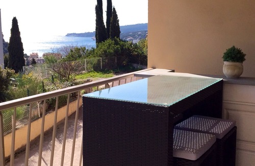 Cassis Apartment | Apt 2 bedrooms air-conditioned Cassis. Terrace with sea view, Parking. Beach village on foot