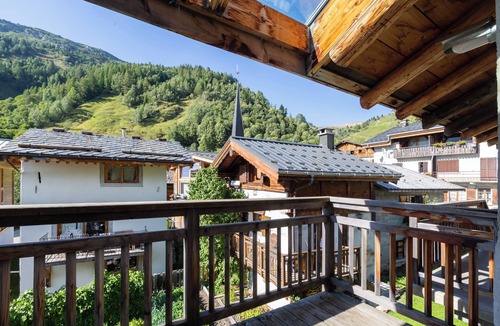 Le Tour Apartment | Apt Clusettes 1-min walk to ski + parking & WiFi, Le Tour (Argentière), France