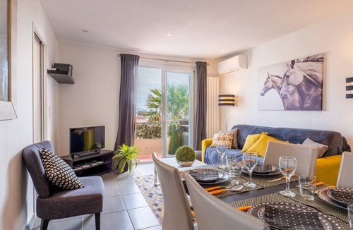 Villeneuve Loubet Beach Apartment | Apt With Balcony With direct access to the beach