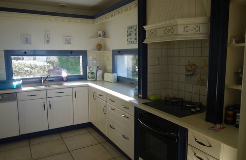 Erquy Villa | Arquitect´s villa with guest house, covered pool with heating