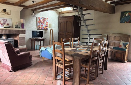 Monthou-sur-Cher House | At Vivi’s, on the outskirts of Touraine