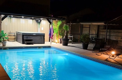 Couvignon House | Au Vendangeoir Chambre D'hôtes Proche Nigloland