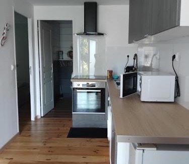 Saint-Barthelemy Apartment | Auberge à la croisée gîte "La Marne"