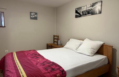 La Chapelle-devant-Bruyeres Apartment | Aux Trois Gîtes