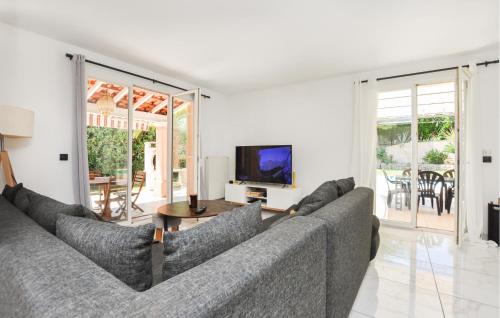 La Roquette-sur-Siagne House | Awesome Home In La Roquette-Sur-Siagne