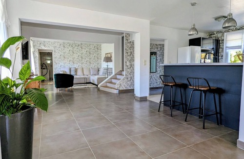 Machault House | Axis Reims/Charleville, in the countryside! large family home