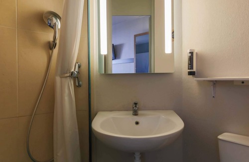 Jouy-aux-Arches Hotel | B&B HOTEL Metz Jouy-aux-Arches