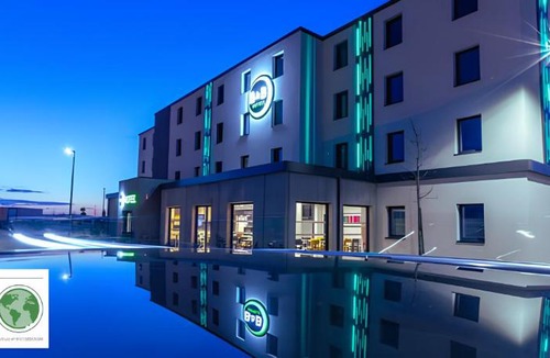 Lavau Hotel | B&B HOTEL Troyes Magasins d'usine