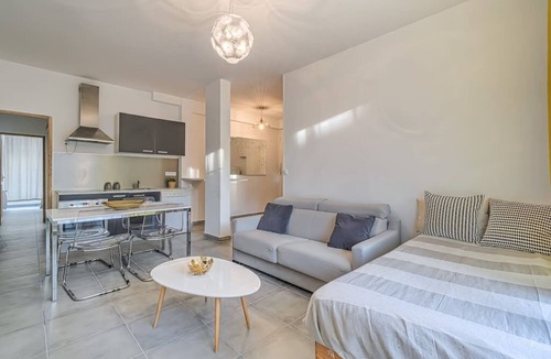 Belsunce Apartment | Balcon sur le Vrai Marseille
