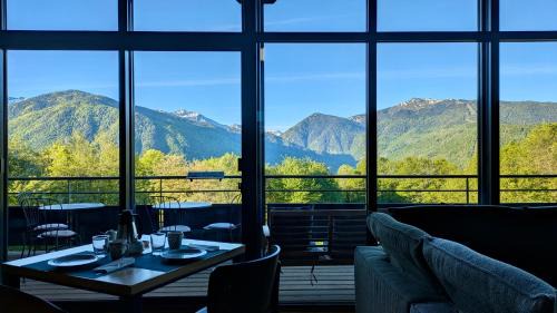 Sorgeat Bed & Breakfast | Balcons de Sorgeat - Chambres d'hôtes - Ecolodge en montagne