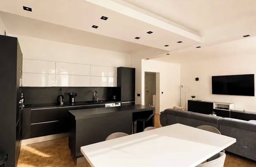 Notre-Dame-des-Champs Apartment | Balcony · Luxembourg Gardens · Saint-Germain 6th