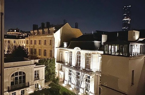 Notre-Dame-des-Champs Apartment | Balcony · Luxembourg Gardens · Saint-Germain 6th