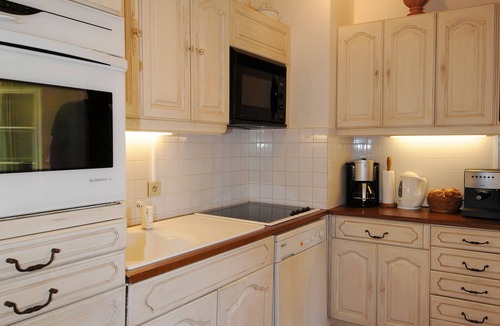 Saint-Jean-Cap-Ferrat Apartment | Beautiful spacious apartment in centre of village, very quiet and sunny