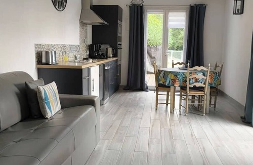 Le Rouret House | Beautiful air-conditioned apartment between the sea and the mountain