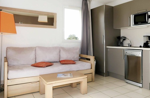 Sables-d'Or-les-Pins Apartment | Beautiful apartment for 4 people with pool, WIFI, TV, terrace and pets allowed
