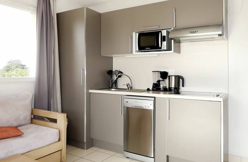 Sables-d'Or-les-Pins Apartment | Beautiful apartment for 4 people with pool, WIFI, TV, terrace and pets allowed