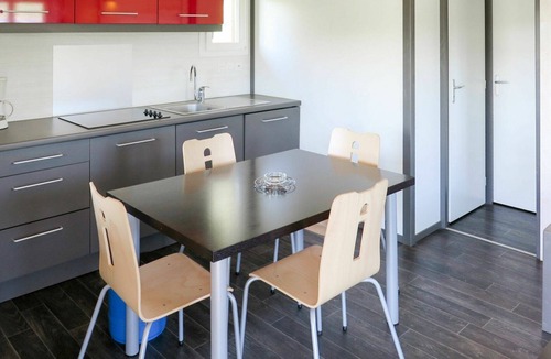 Marminiac House | Beautiful apartment in villa for 4 guests with WIFI, pool, TV, terrace and pets allowed