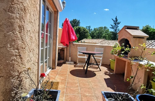 Ampus Apartment | Beautiful Apartment with 2 Terraces and Barbecuit