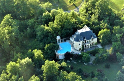 Cambayrac Villa | Beautiful Château with Private Pool near Cahors