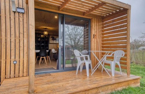 Bernecourt Ski Chalet | Beautiful chalet in a quiet natural setting, with all comforts. Pets welcome!