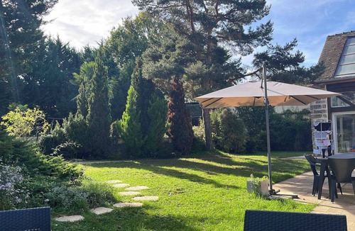 Perceneige House | Beautiful country house with heated swimming pool 120 kms from Paris, sleeps 19