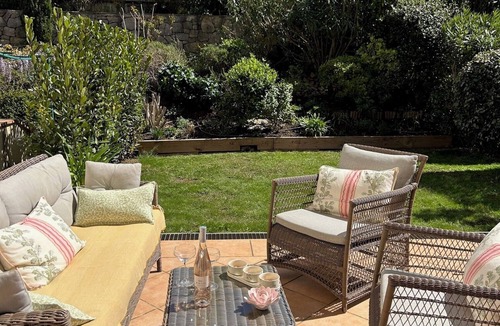 La Mole House | Beautiful Family Holiday Home
