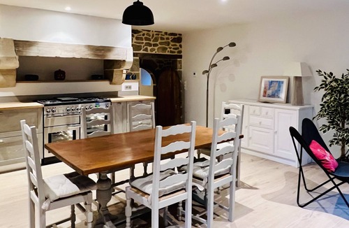 Bourseul House | Beautiful farmhouse sleeps 2 to 6+ with 4 bedrooms, 1 bath & 3 shower rooms.