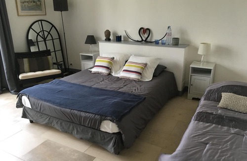 Saint-Genies-Bellevue Hotel | Beautiful country house recently renovated-3 ha park. It has upscale ammenities.