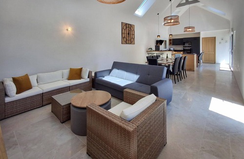 Tremeloir House | Beautiful home in Pordic with WiFi