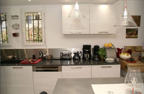 Sud House | Beautiful house, carefully decorated by an antiques dealer, very quiet.