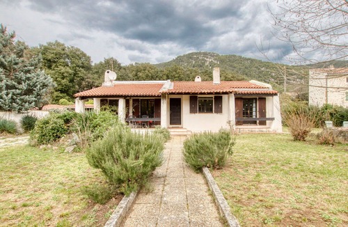 Signes House | Beautiful private villa for 6 people with TV, terrace and pets allowed