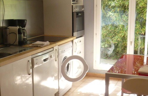 Saint-Gilles House | Beautiful south-facing Bastide with private garden and pool, lots of charm