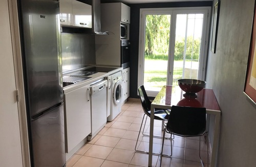 Saint-Gilles House | Beautiful south-facing Bastide with private garden and pool, lots of charm