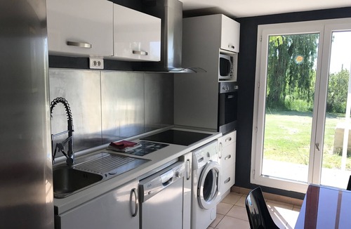 Saint-Gilles House | Beautiful south-facing Bastide with private garden and pool, lots of charm