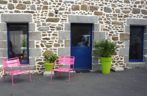 Saint-Brieuc House | Beautiful stone house with garden in the center of St Brieuc.