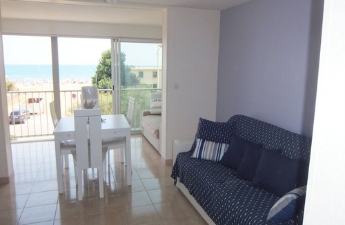 Valras-Plage Apartment | BEAUTIFUL T2 TERRACE APARTMENT FACING THE SEA XXL VIEW